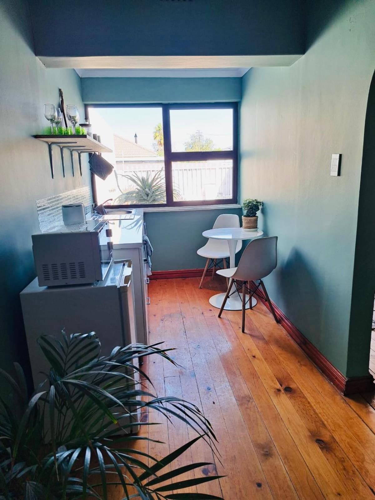 Rondebosch Apartment *
